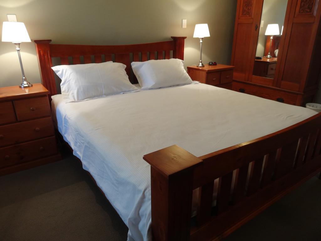 Avon Accommodation - York Room photo